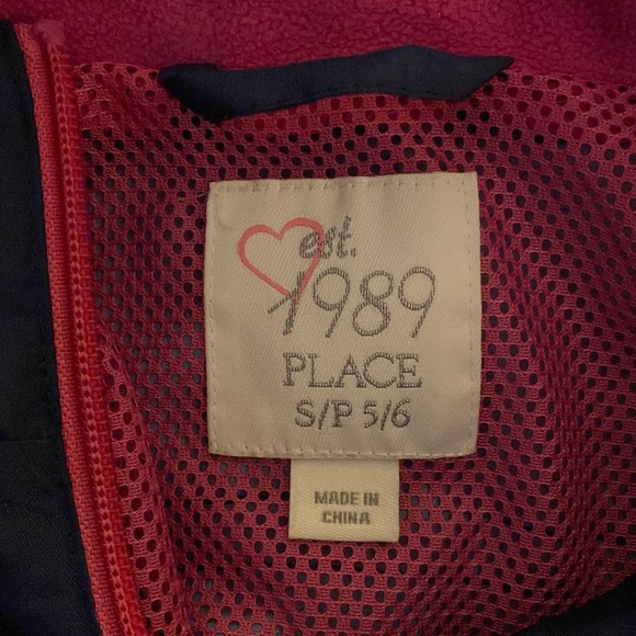 Girl’s Raincoat Size 5/6 - Picture 4 of 6